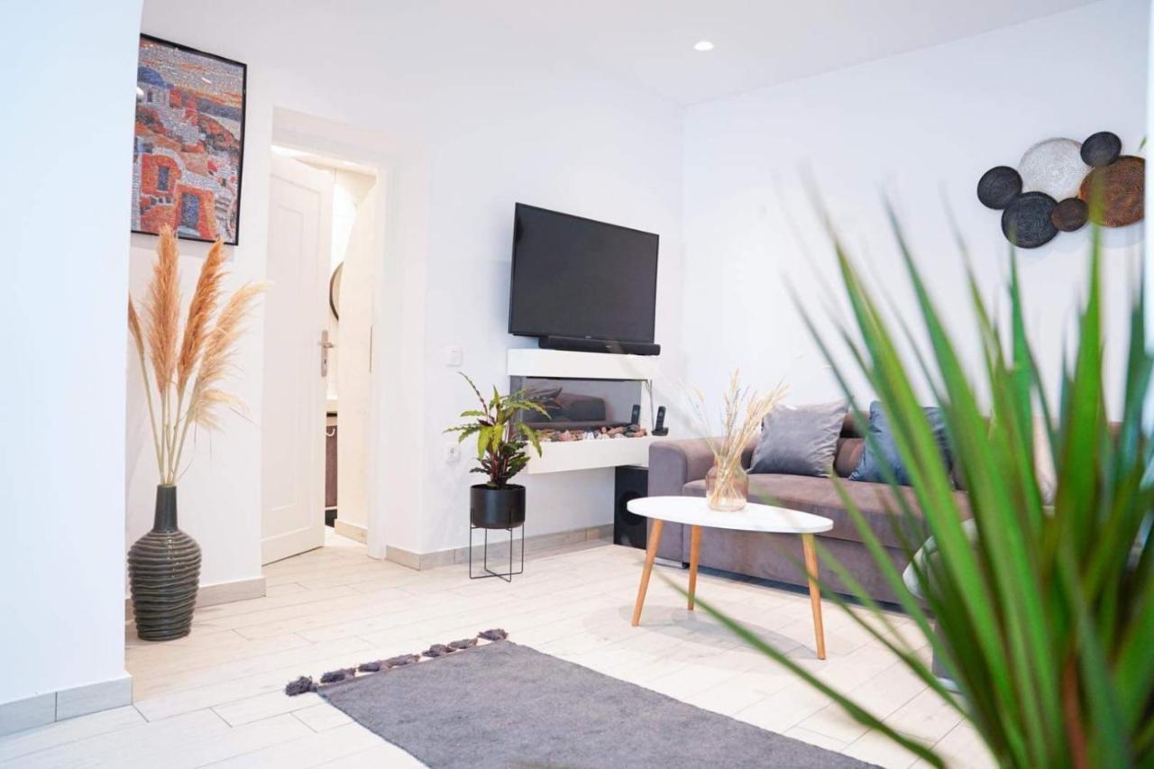 Sunstone Apartment Fira  Dış mekan fotoğraf